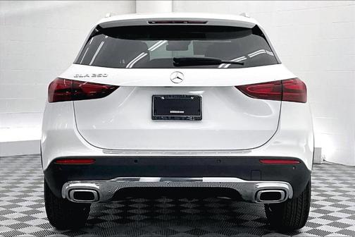 2025 Mercedes-Benz GLA 250 Base