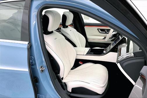 2025 Mercedes-Benz AMG S 63 E Base