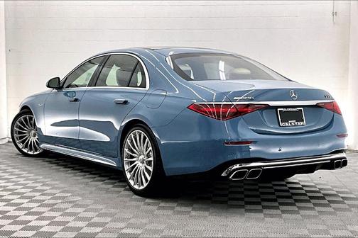 2025 Mercedes-Benz AMG S 63 E Base