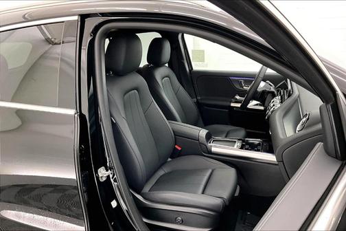 2025 Mercedes-Benz GLA 250 Base