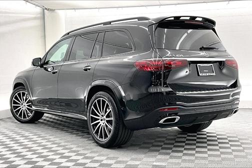2025 Mercedes-Benz GLS 450 4MATIC