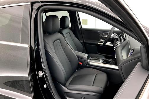 2025 Mercedes-Benz GLA 250 Base