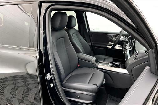 2026 Mercedes-Benz GLB 250 Base