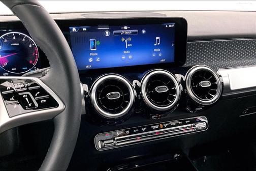 2026 Mercedes-Benz GLB 250 Base