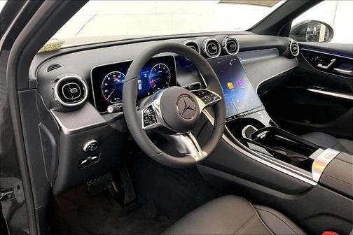 2026 Mercedes-Benz GLC 300 Base