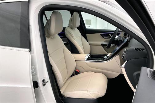 2025 Mercedes-Benz GLC 300 Base