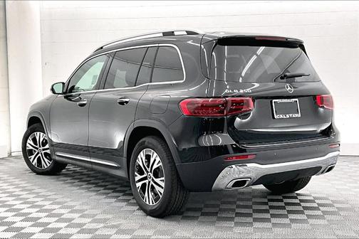 2025 Mercedes-Benz GLB 250 Base