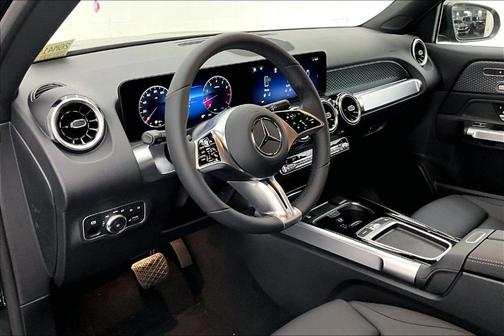 2026 Mercedes-Benz GLB 250 Base