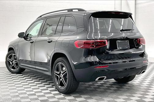 2026 Mercedes-Benz GLB 250 Base