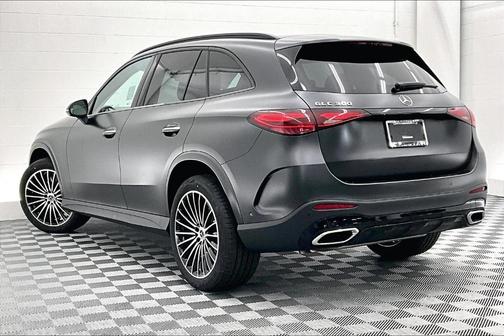 2026 Mercedes-Benz GLC 300 Base