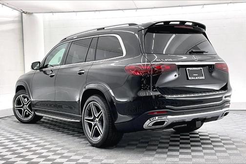 2025 Mercedes-Benz GLS 450 4MATIC