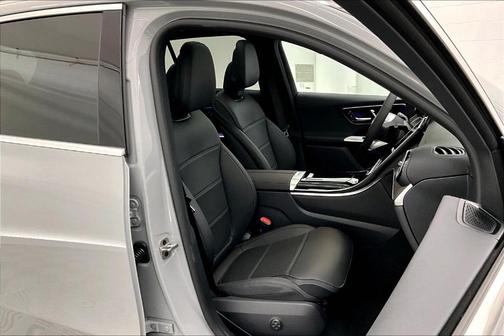 2026 Mercedes-Benz GLC 300 Base