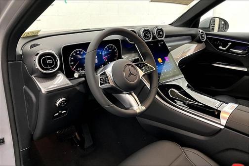 2026 Mercedes-Benz GLC 300 Base