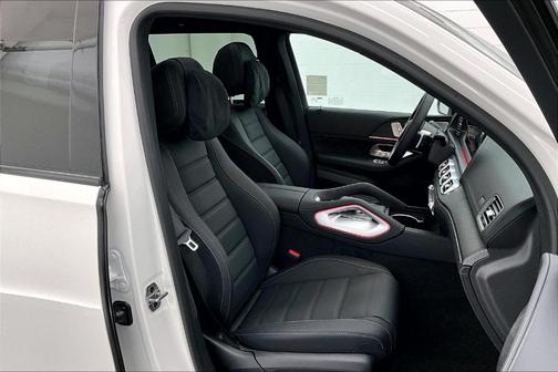2026 Mercedes-Benz GLS 580 4MATIC