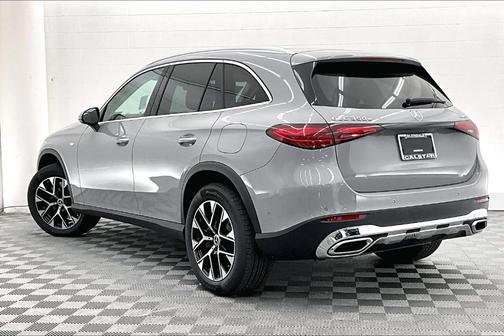 2025 Mercedes-Benz GLC 350e Base 4MATIC
