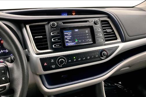 2019 Toyota Highlander LE I4