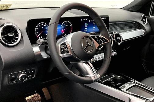 2026 Mercedes-Benz GLB 250 Base