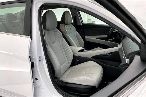 2025 Hyundai ELANTRA HEV Limited