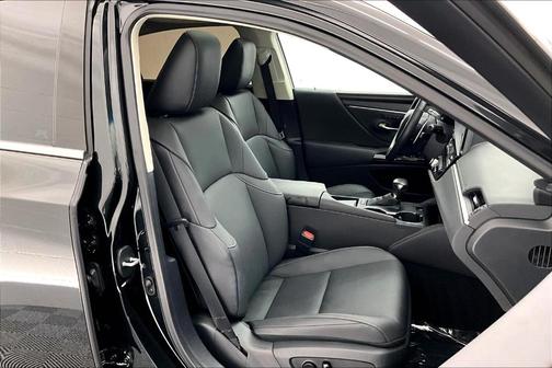2024 Lexus ES 300h