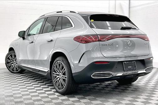 2026 Mercedes-Benz EQE 320 Base 4MATIC