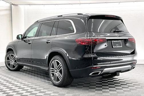 2025 Mercedes-Benz GLS 450 4MATIC