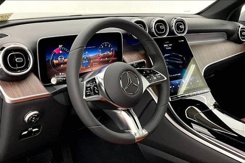 2026 Mercedes-Benz GLC 300 Base