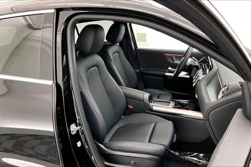 2025 Mercedes-Benz GLA 250 Base