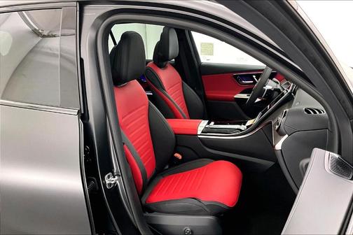 2026 Mercedes-Benz GLC 300 Base