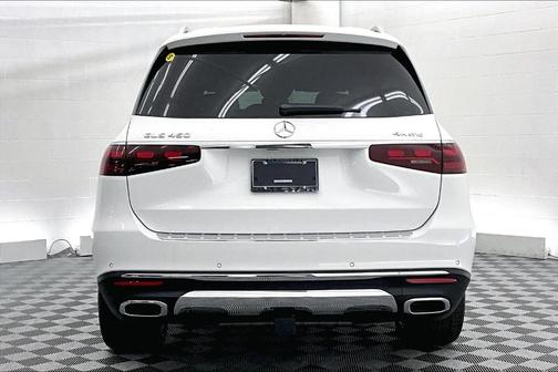 2025 Mercedes-Benz GLS 450 4MATIC