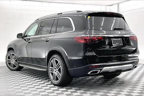 2026 Mercedes-Benz GLS 450 4MATIC