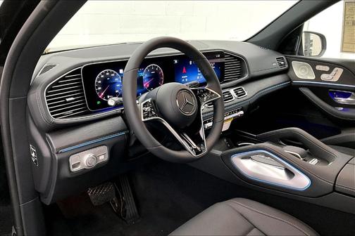 2026 Mercedes-Benz GLS 450 4MATIC