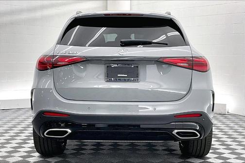 2025 Mercedes-Benz GLC 300 Base