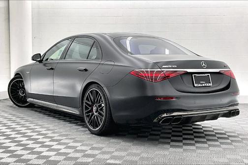 2025 Mercedes-Benz AMG S 63 E Base
