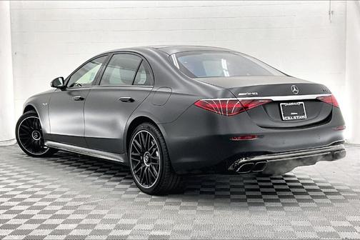 2025 Mercedes-Benz AMG S 63 E Base
