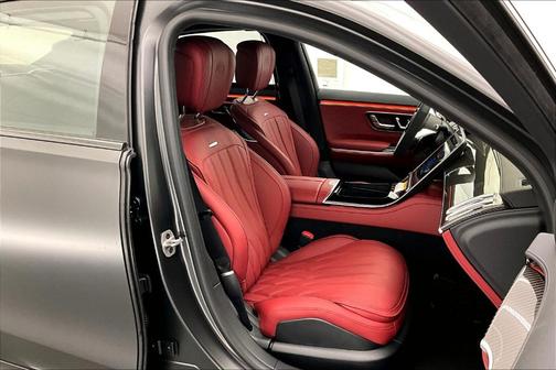 2025 Mercedes-Benz AMG S 63 E Base