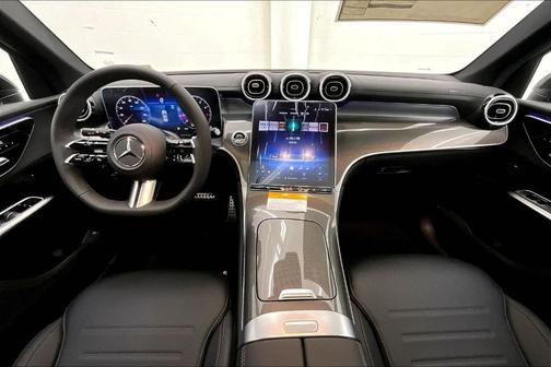 2025 Mercedes-Benz GLC 300 Base