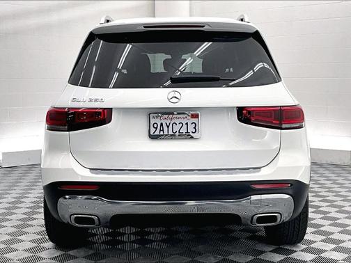 Polar White 2022 Mercedes-Benz GLB 250 Base