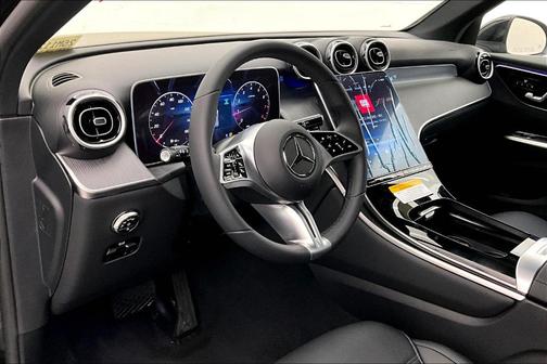 2025 Mercedes-Benz GLC 300 Base