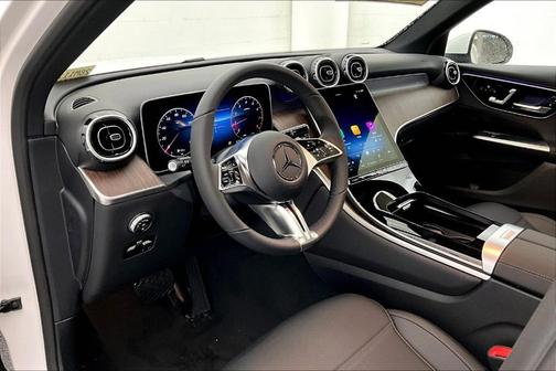 2026 Mercedes-Benz GLC 300 Base