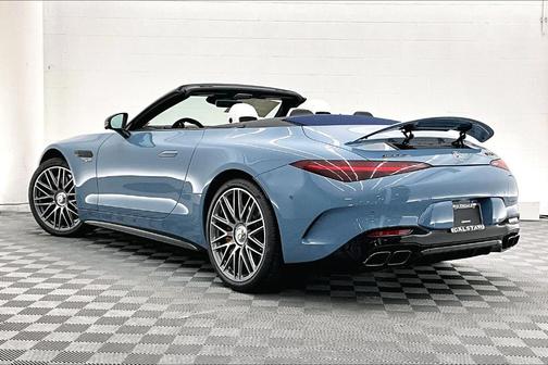 2025 Mercedes-Benz AMG SL 63 S E Performance