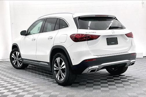 2025 Mercedes-Benz GLA 250 Base