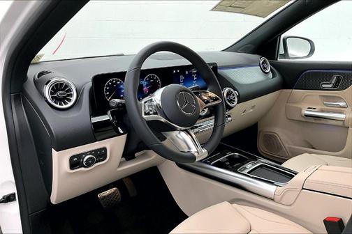 2025 Mercedes-Benz GLA 250 Base