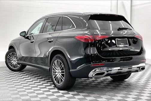 2026 Mercedes-Benz GLC 300 Base