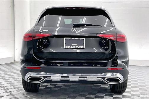 2026 Mercedes-Benz GLC 300 Base