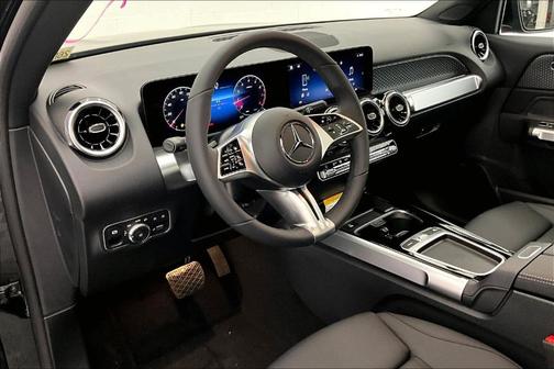 2026 Mercedes-Benz GLB 250 Base