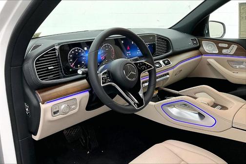 2025 Mercedes-Benz GLS 450 4MATIC