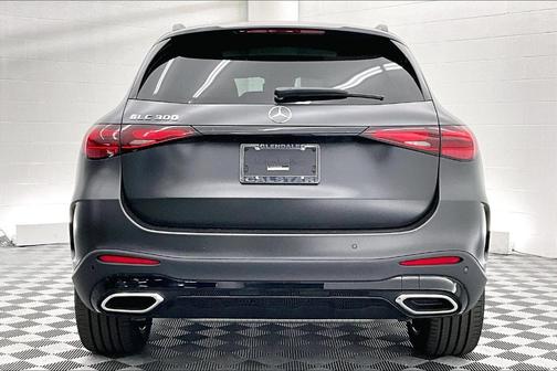 2025 Mercedes-Benz GLC 300 Base