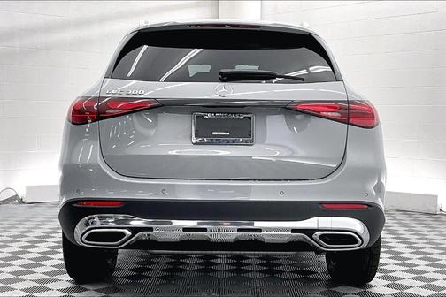 2025 Mercedes-Benz GLC 300 Base