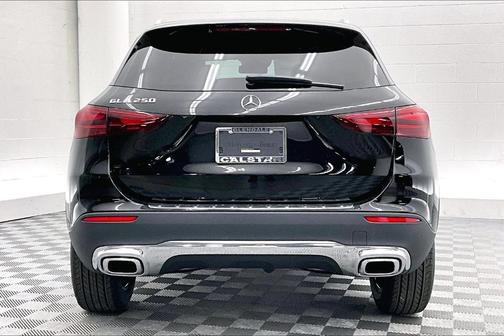 2026 Mercedes-Benz GLA 250 Base