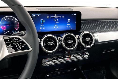 2026 Mercedes-Benz GLB 250 Base